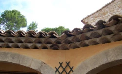Génoise toiture Lambesc